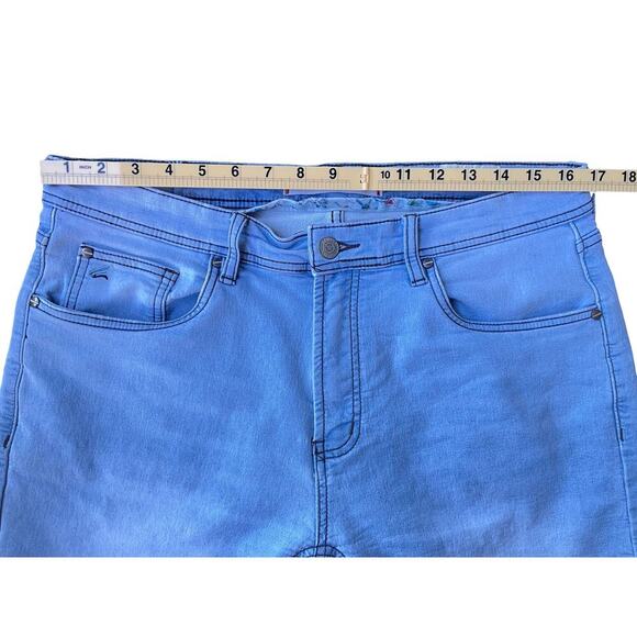 Tailor Vintage Greenwich 9" Inseam Slim Fit Stretch Denim Shorts Light Blue – 34 - Picture 9 of 14